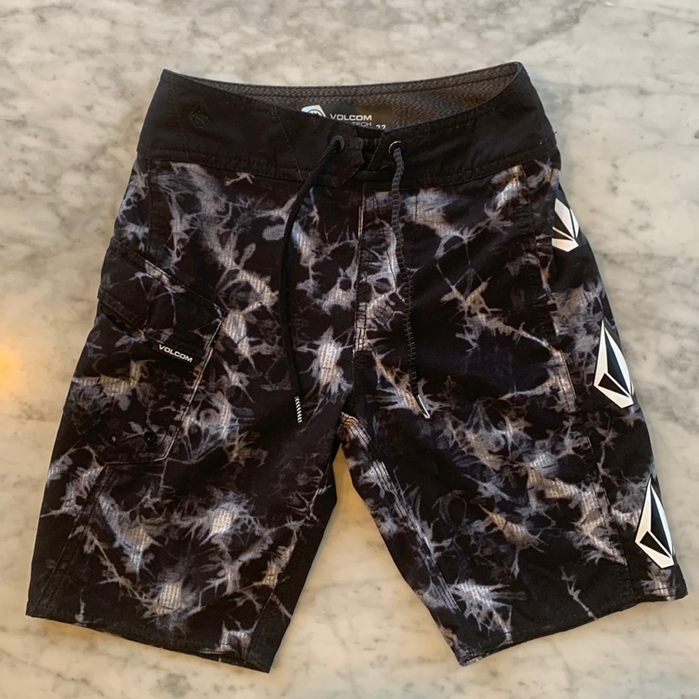 Volcom swim trunks.  Slim sized.